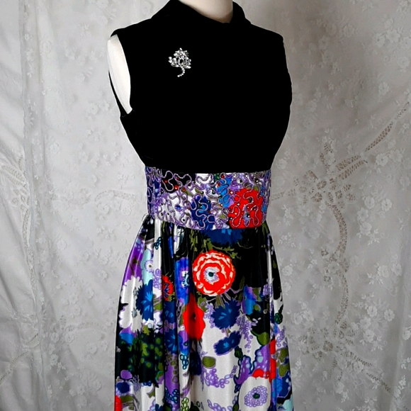 VTG 60s velvet Futura Couture of New York  maxi dress - Picture 1 of 16